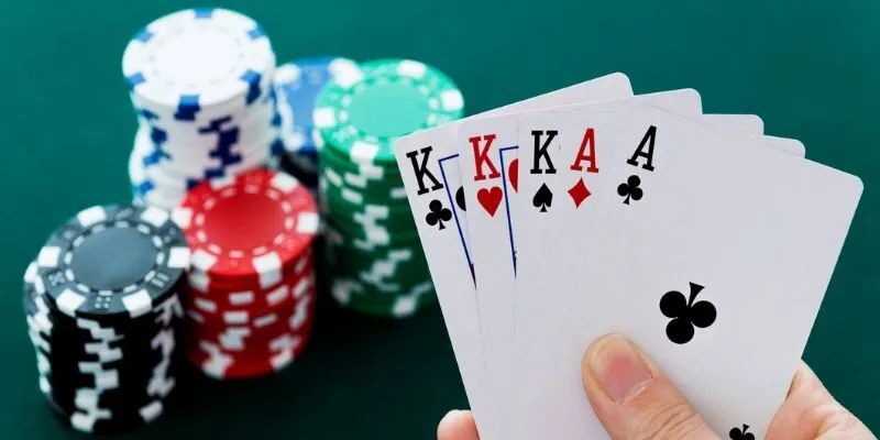 Chiến lược cùng mẹo chơi poker cho người mới